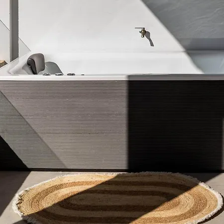 Filothea With Jacuzzi & Sv By Corfuescapes Villa Spartylas