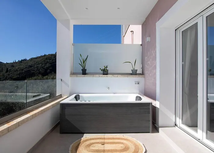 Filothea With Jacuzzi & Sv By Corfuescapes *