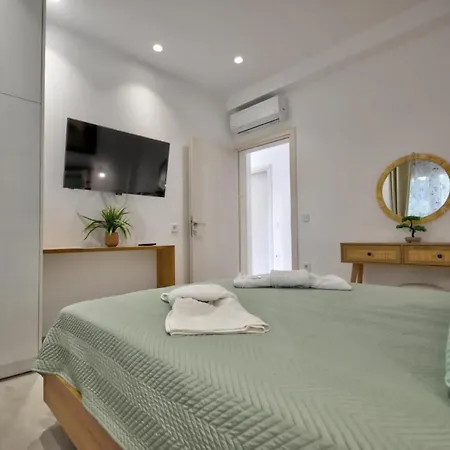 Filothea With Jacuzzi & Sv By Corfuescapes Villa Spartylas