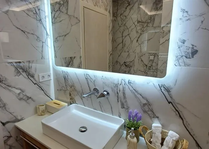 Filothea With Jacuzzi & Sv By Corfuescapes * Spartylas