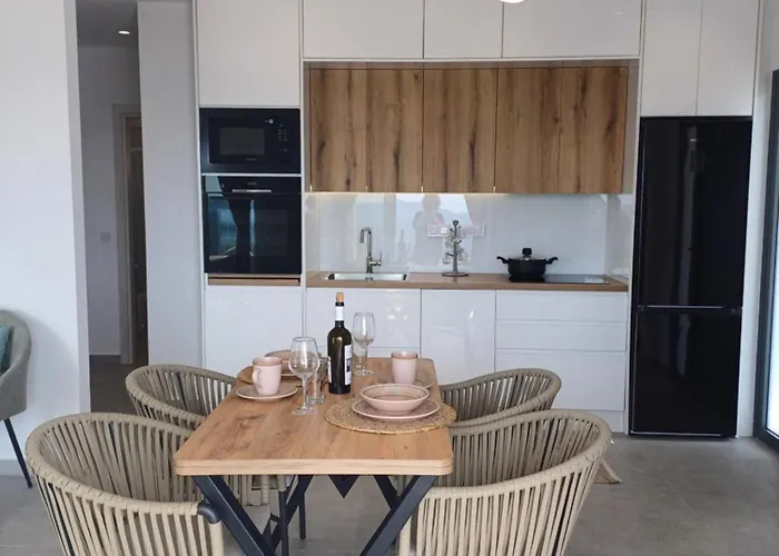 Filothea With Jacuzzi & Sv By Corfuescapes