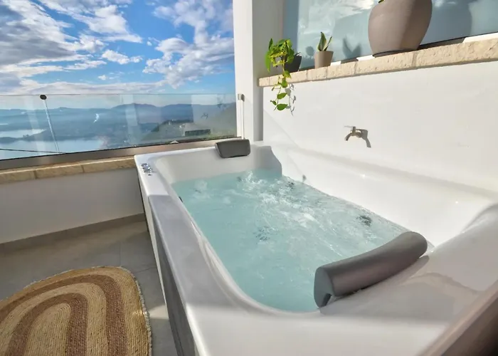 Filothea With Jacuzzi & Sv By Corfuescapes Spartylas