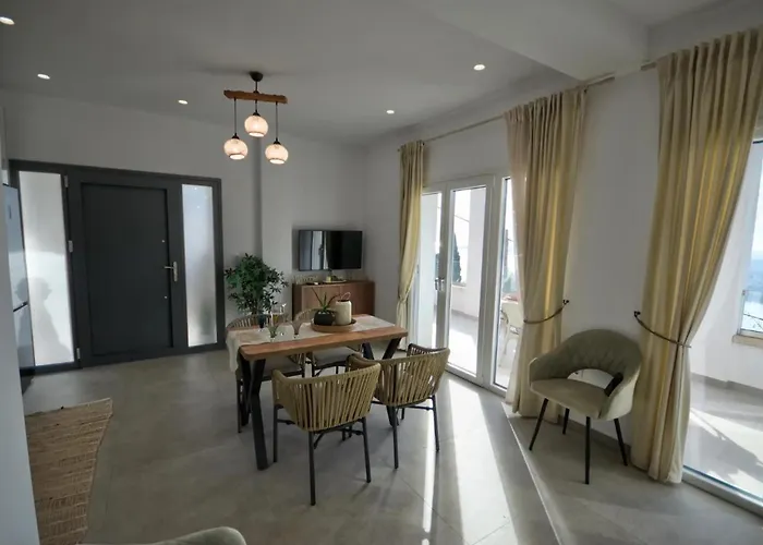 Filothea With Jacuzzi & Sv By Corfuescapes