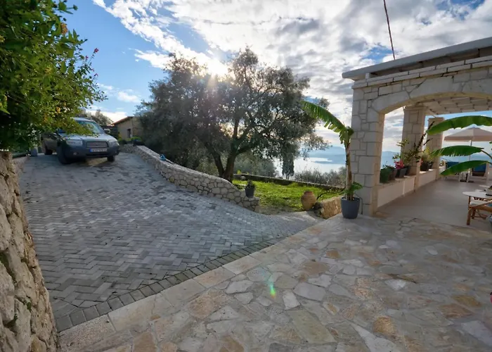 Filothea With Jacuzzi & Sv By Corfuescapes * Spartylas