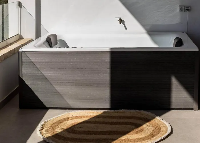 Filothea With Jacuzzi & Sv By Corfuescapes Вилла Spartylas