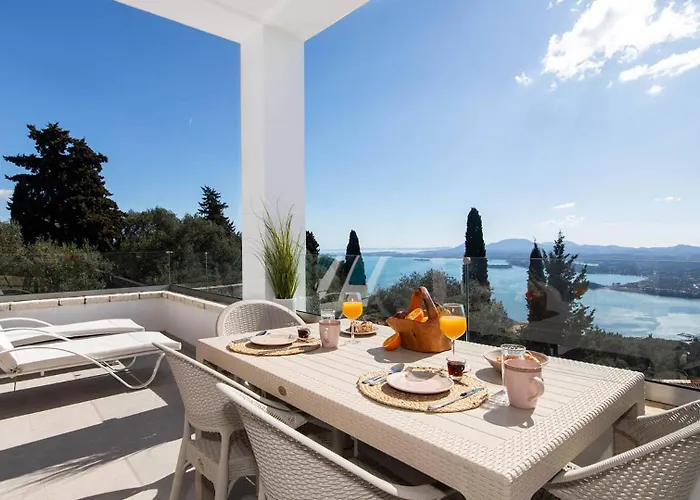 Filothea With Jacuzzi & Sv By Corfuescapes Villa *
