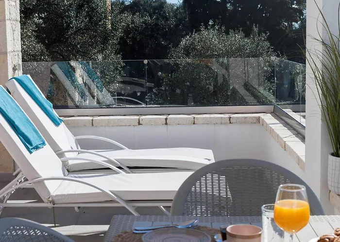 Filothea With Jacuzzi & Sv By Corfuescapes Spartylas